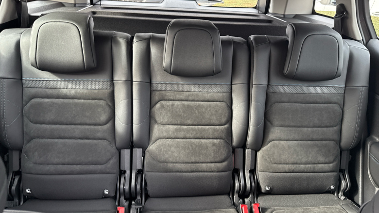 Citroen C5 Aircross 1.2 Hybrid 145 Max Edition 5dr Auto Petrol Hatchback